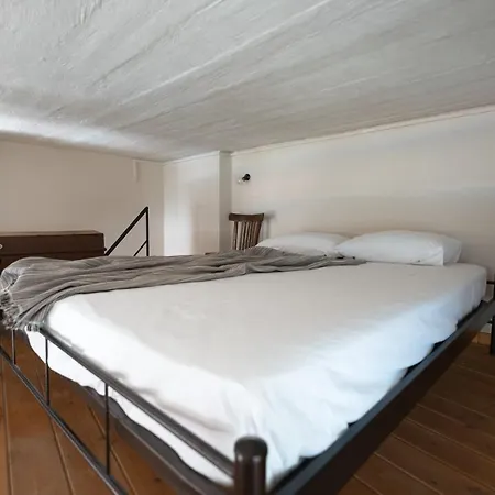 Quintana, A Junior With Private Pool! Apartment