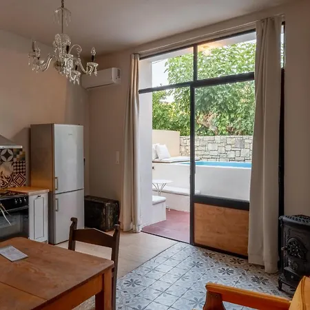 Quintana, A Junior With Private Pool! Apartment *
