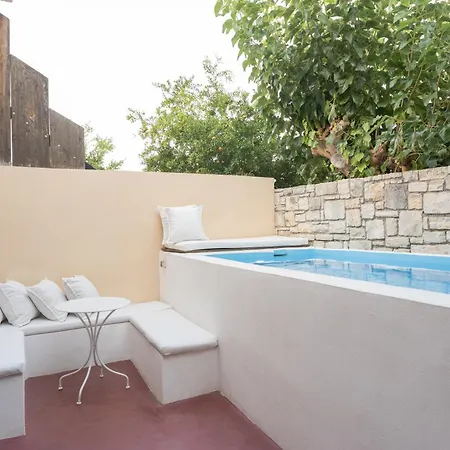 Apartment Quintana, A Junior With Private Pool!