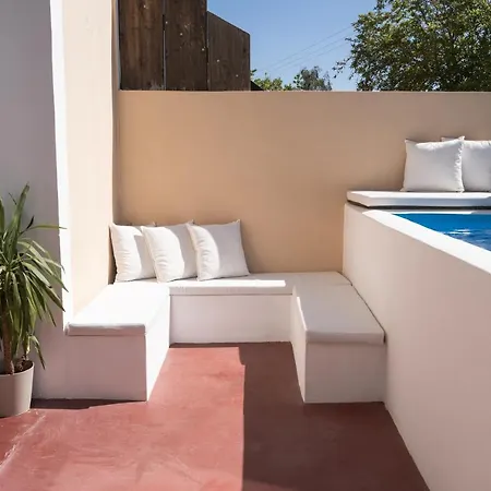 Apartmán Quintana, A Junior With Private Pool! Aryiroúpolis